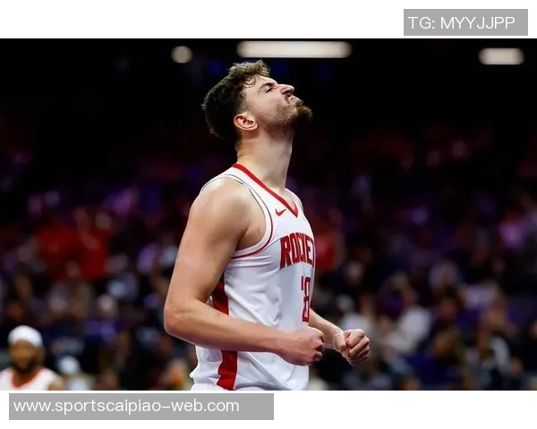 火箭双星伊森与杜门申贾登场净效率惊人助力球队大胜48分 火箭双星伊森与杜门申贾登场净效率惊人助力球队大胜48分